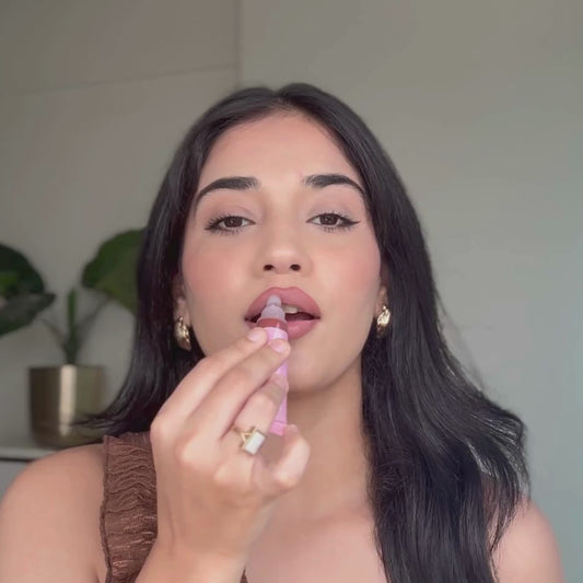 Lip Barrier Butter Balm to Brighten & Hydrate Lips - Chai Croissant
